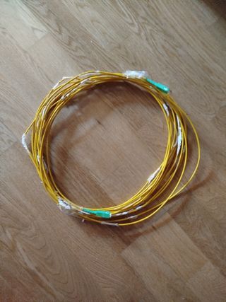 Cable de fibra óptica