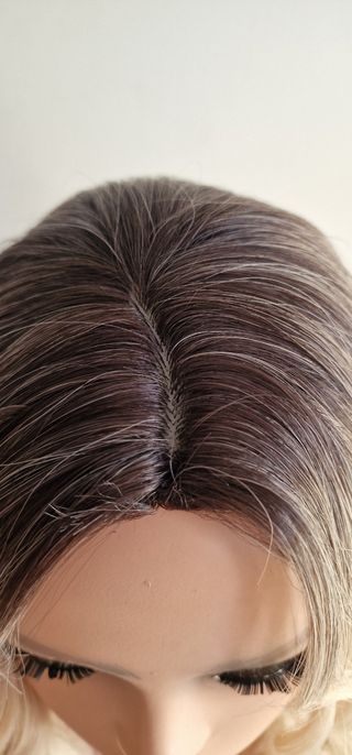 Peluca rizada rubia sin flequillo 