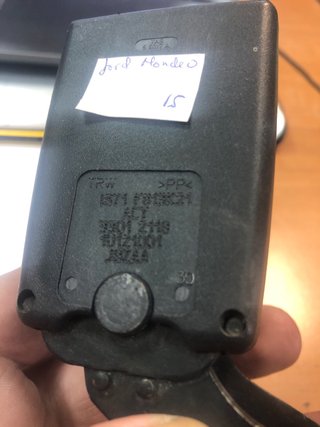 Hebilla cinturon seguridad trasero mondeo