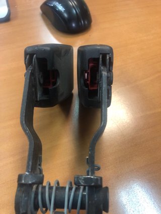 Hebilla cinturon seguridad trasero mondeo