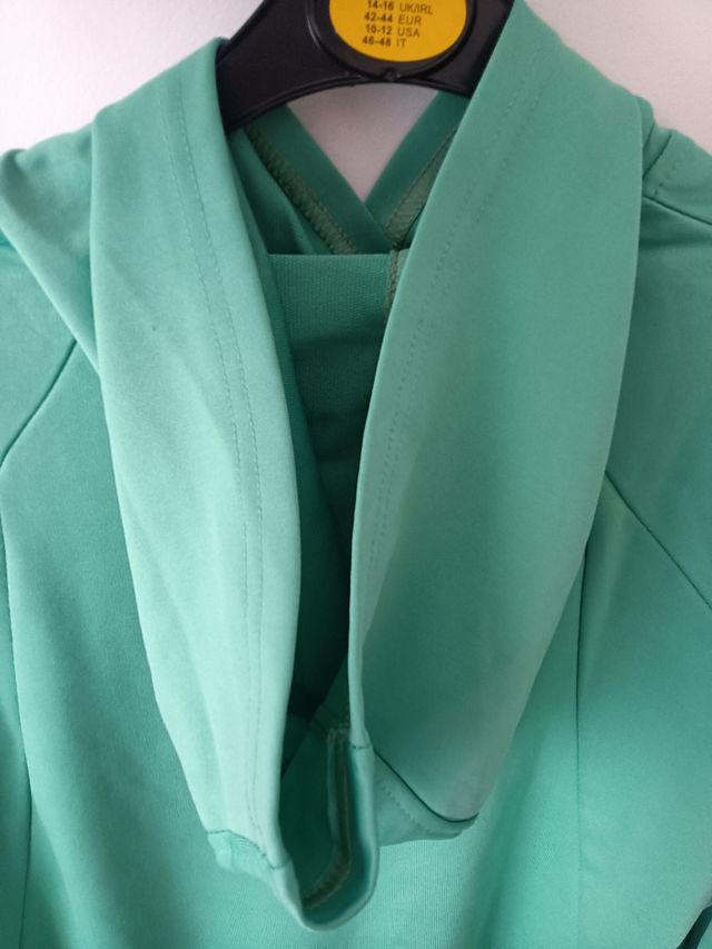 Sudadera capucha verde