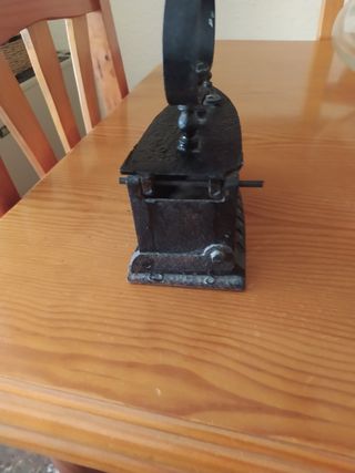 Plancha antigua de hierro