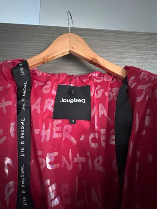 Chaqueta abrigo desigual