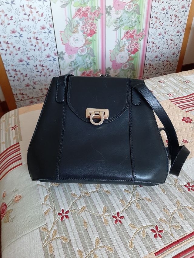 Bolso de cuero del corte inglés