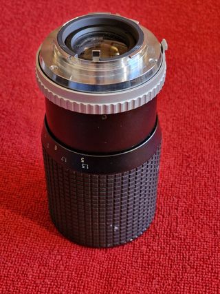 Hoya.. obiettivo zoom per minolta