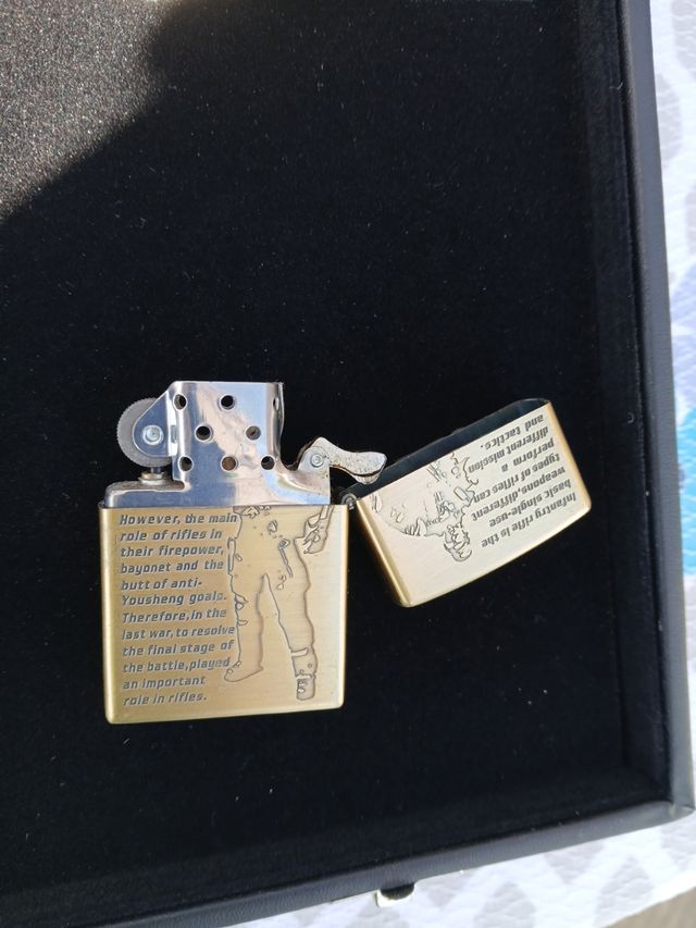 Accendino simil Zippo