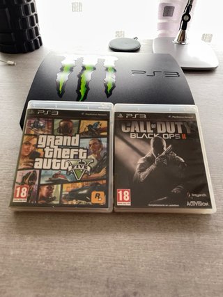 Sony Play station 3 (PS3) + COD 2 / GTA V