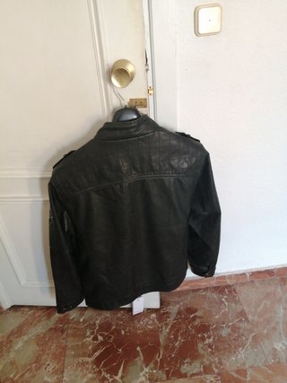 RELOJ RIPCURL Y 2 CHAQUETAS SIN ESTRENAR