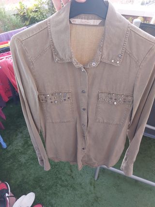 Camisa Zara Talla S estilo militar