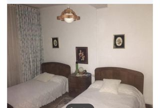 Casa de pueblo,dos plantas