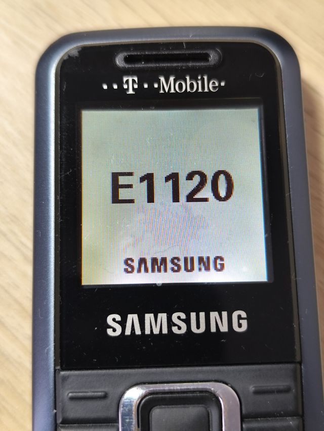 Samsung E1120