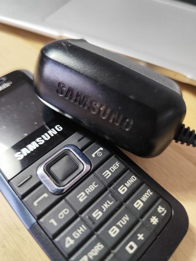 Samsung E1120