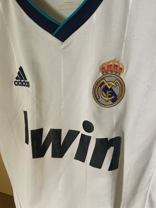 Camiseta del Real Madrid especial 110 años