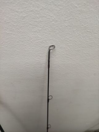 caña de pesca a mosca