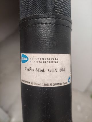 caña de pesca a mosca