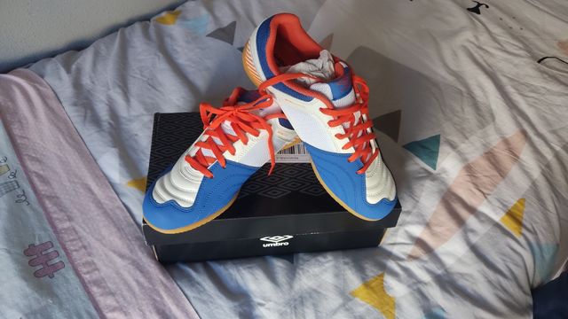 Zapatillas futbol sala -NUEVAS-