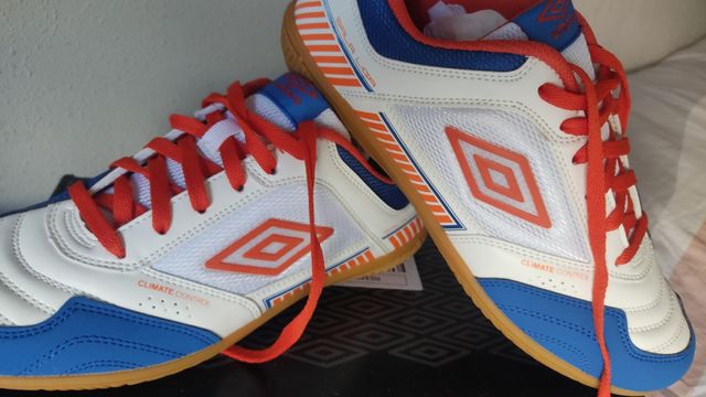 Zapatillas futbol sala -NUEVAS-