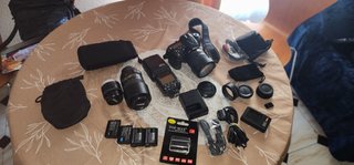 Vendo Nikon D7200 con todo en la foto