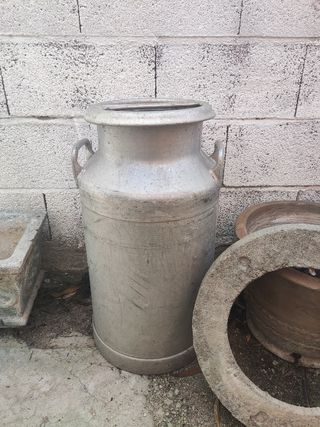 Cántaro o tinaja antigua