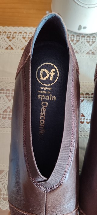 Zapato de piel. Descanflex. 35