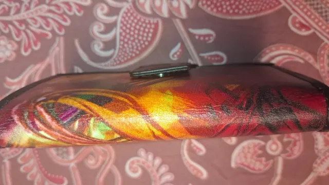 Preciosa cartera de piel