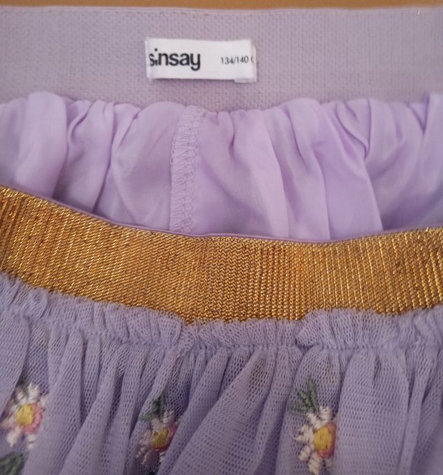 Lote de 4 faldas. Talla 9/10