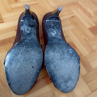 Zapatos de fiesta marrones