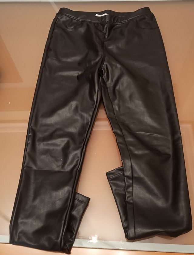 Lote 3 pantalones niña. Talla 10