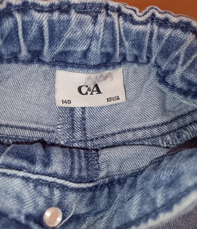 Lote 3 pantalones niña. Talla 10