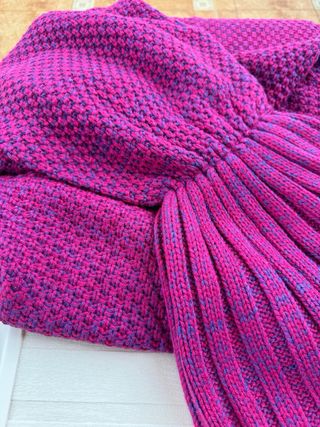 Manta con forma de cola de sirena