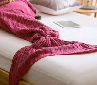 Manta con forma de cola de sirena