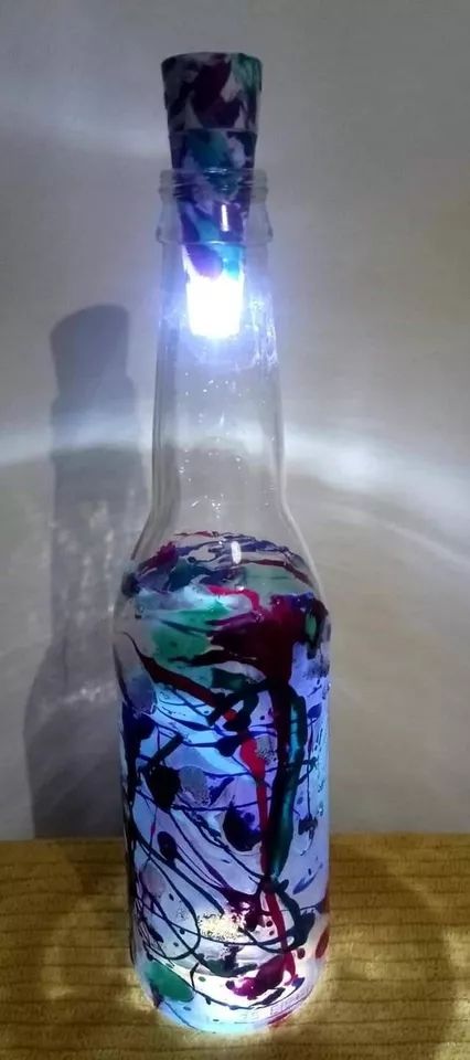 Bottiglie decorate a mano / abat jour