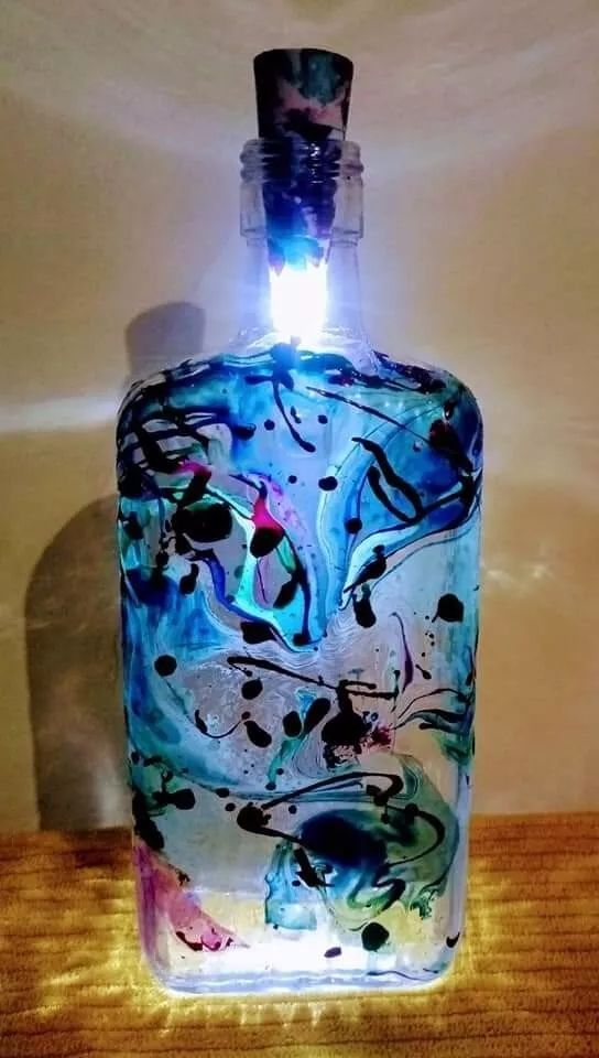 Bottiglie decorate a mano / abat jour