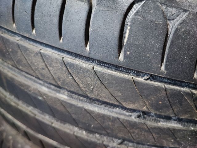 4 ruote con cerchi BMW