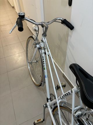Bicicleta vintage restaurada orbea berria