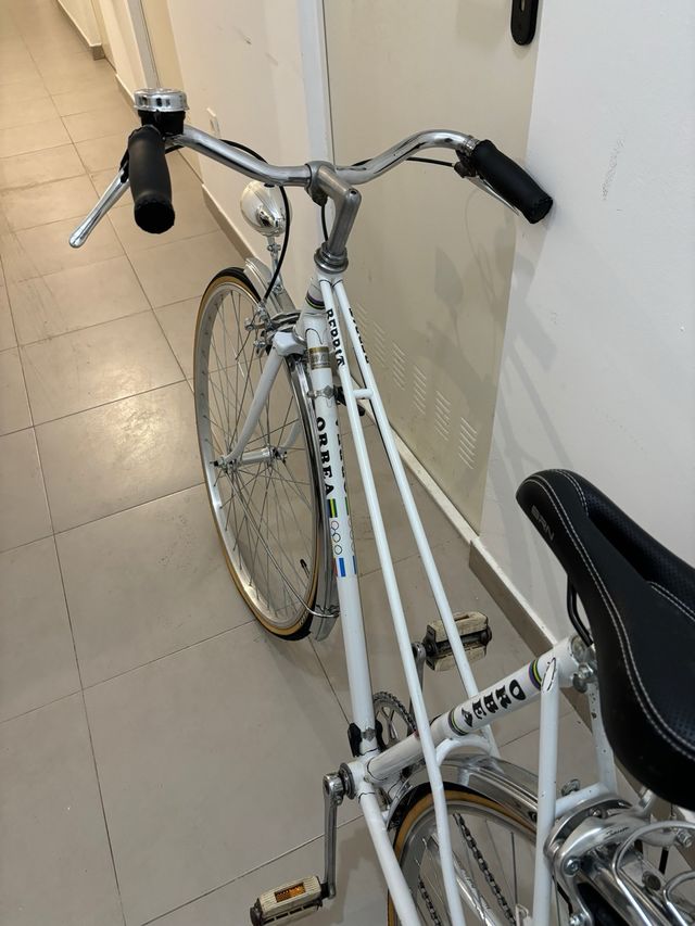 Bicicleta vintage restaurada orbea berria