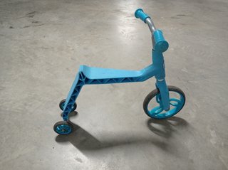 Patinete convertible en bici