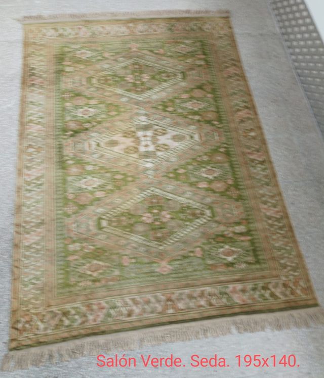 Tappeto persiano in seta