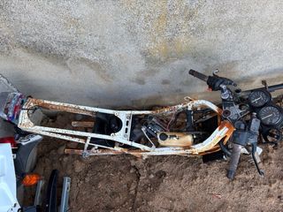 Despiece cagiva freccia 125 no tiene motor