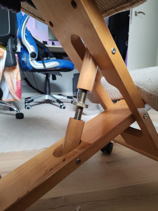 Silla ergonómica madera con reposa espalda