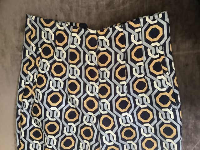 Pantalón estampado de Zara talla M