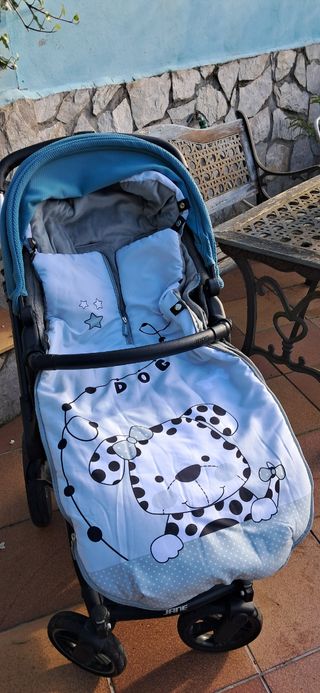 Carricoche jané REGALO CUNA con colchon y saco
