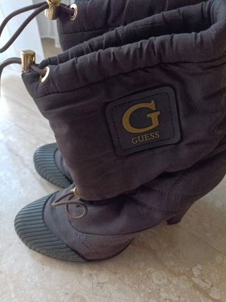 Botines Guess marrón