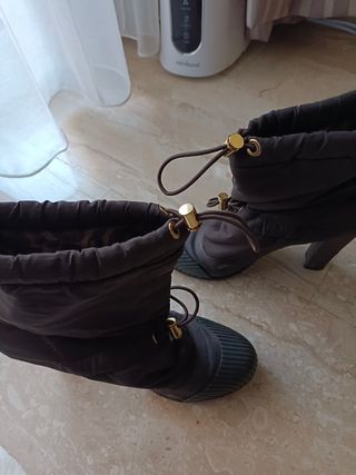 Botines Guess marrón