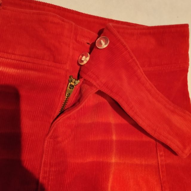 Minigonna Bershka in velluto a coste.