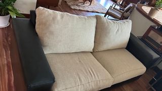 Sofá cuero 2 plazas