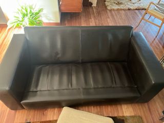 Sofá cuero 2 plazas