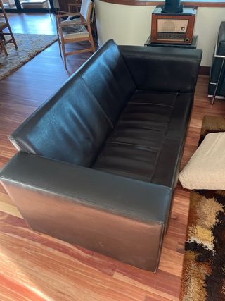Sofá cuero 2 plazas