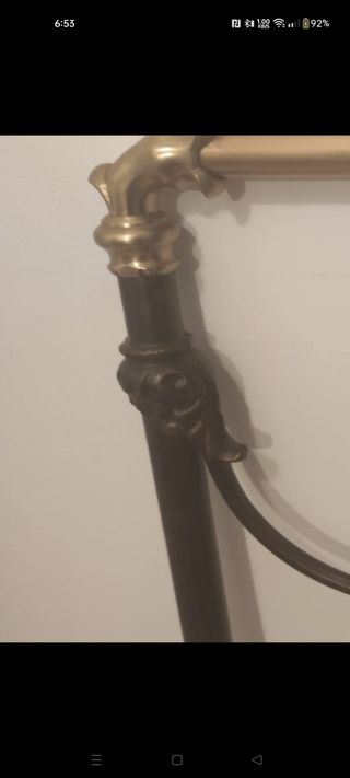 Cabecero de hierro y laton