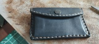Cartera cuero echas a mano
